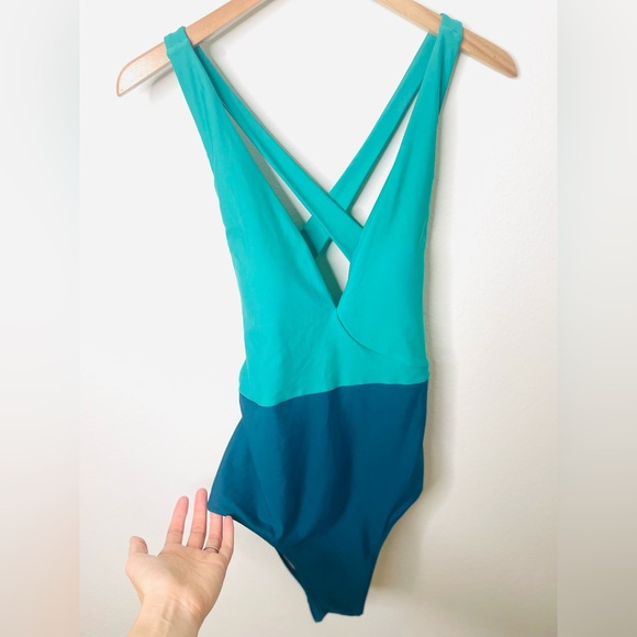 Summersalt Deep Dive Deep Plunge Colorblock V‎ Neck Swim One Piece Size 8 - Picture 5 of 8